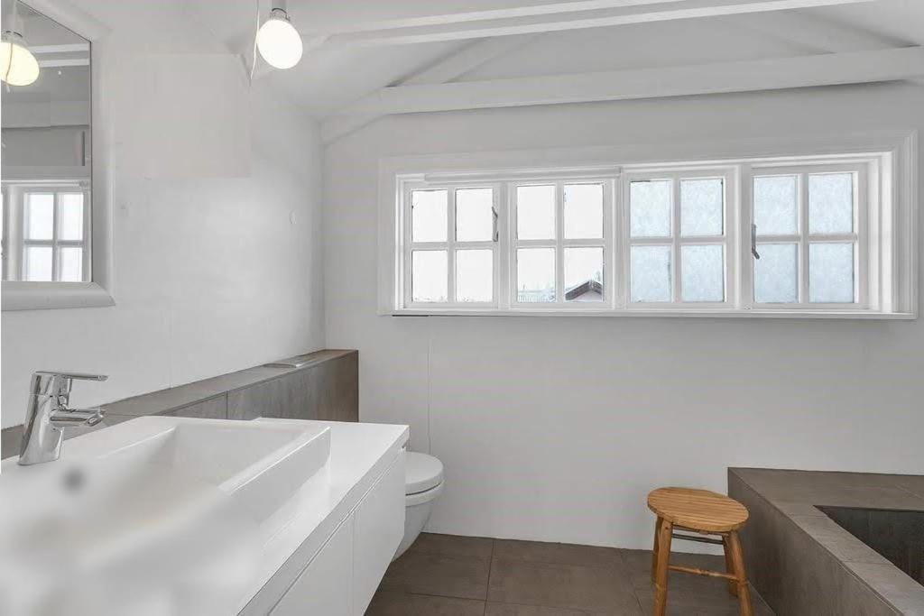 Icelandic Art Garden Villa W. Parking In Centre City Reikiavik Exterior foto